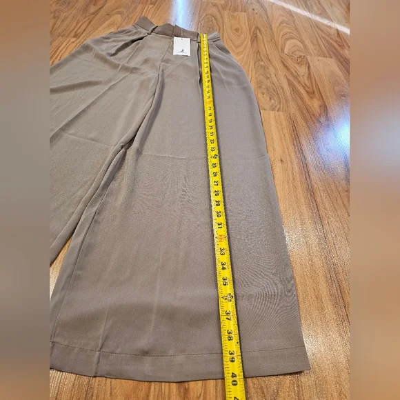 Tronjori Tan Flowy Wide-Leg Pants NWT - Picture 6 of 12